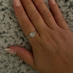 Pandora ring